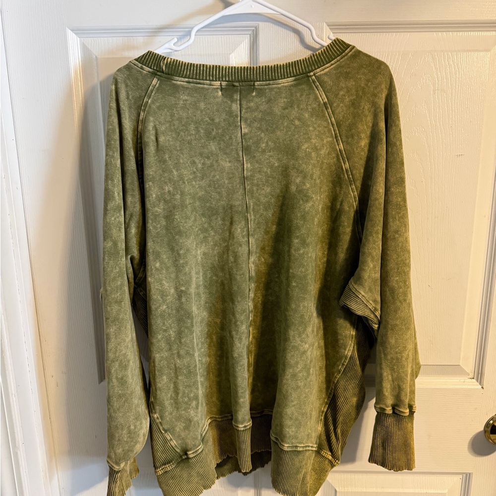 Zenana Outfitters Olive Green Top - Picture 2 of 4